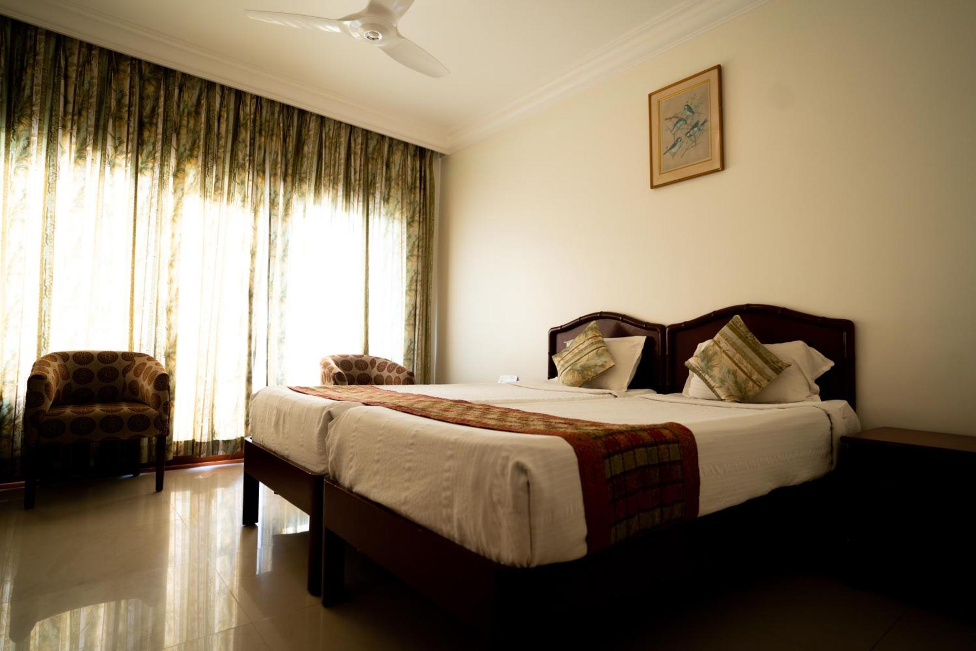 Hotel Rns Residency Sea View Māvalli Esterno foto