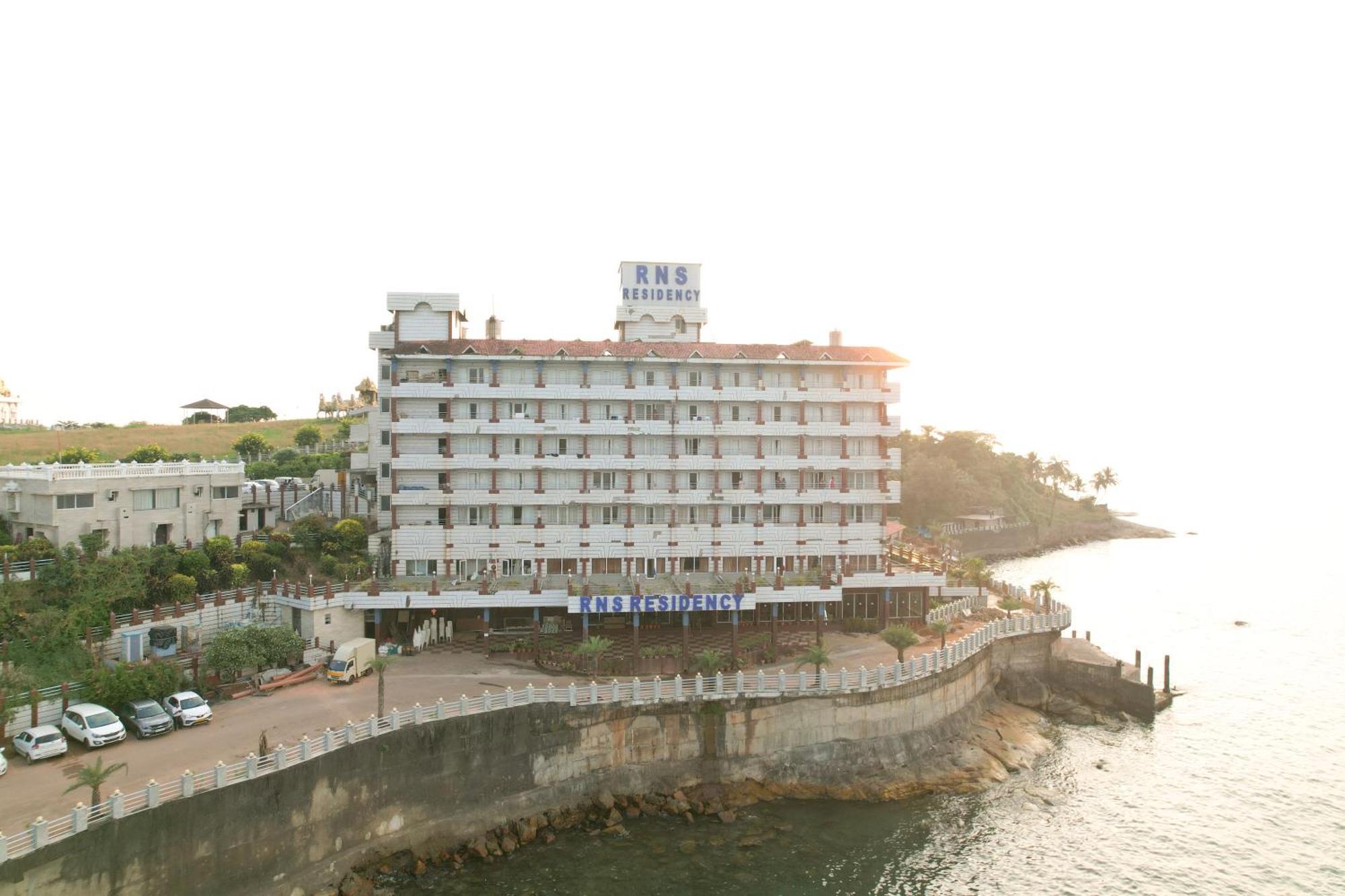 Hotel Rns Residency Sea View Māvalli Esterno foto