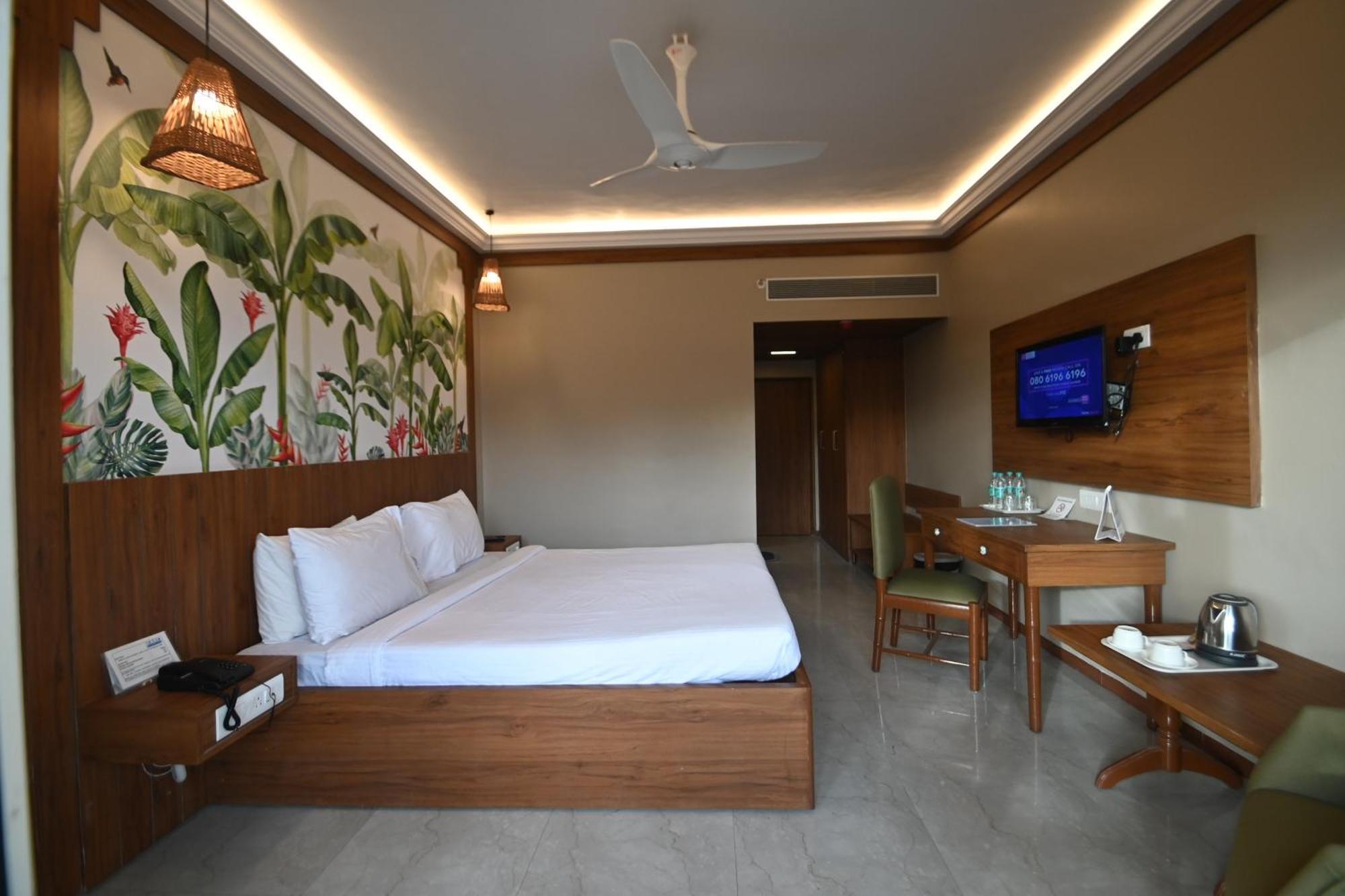 Hotel Rns Residency Sea View Māvalli Esterno foto