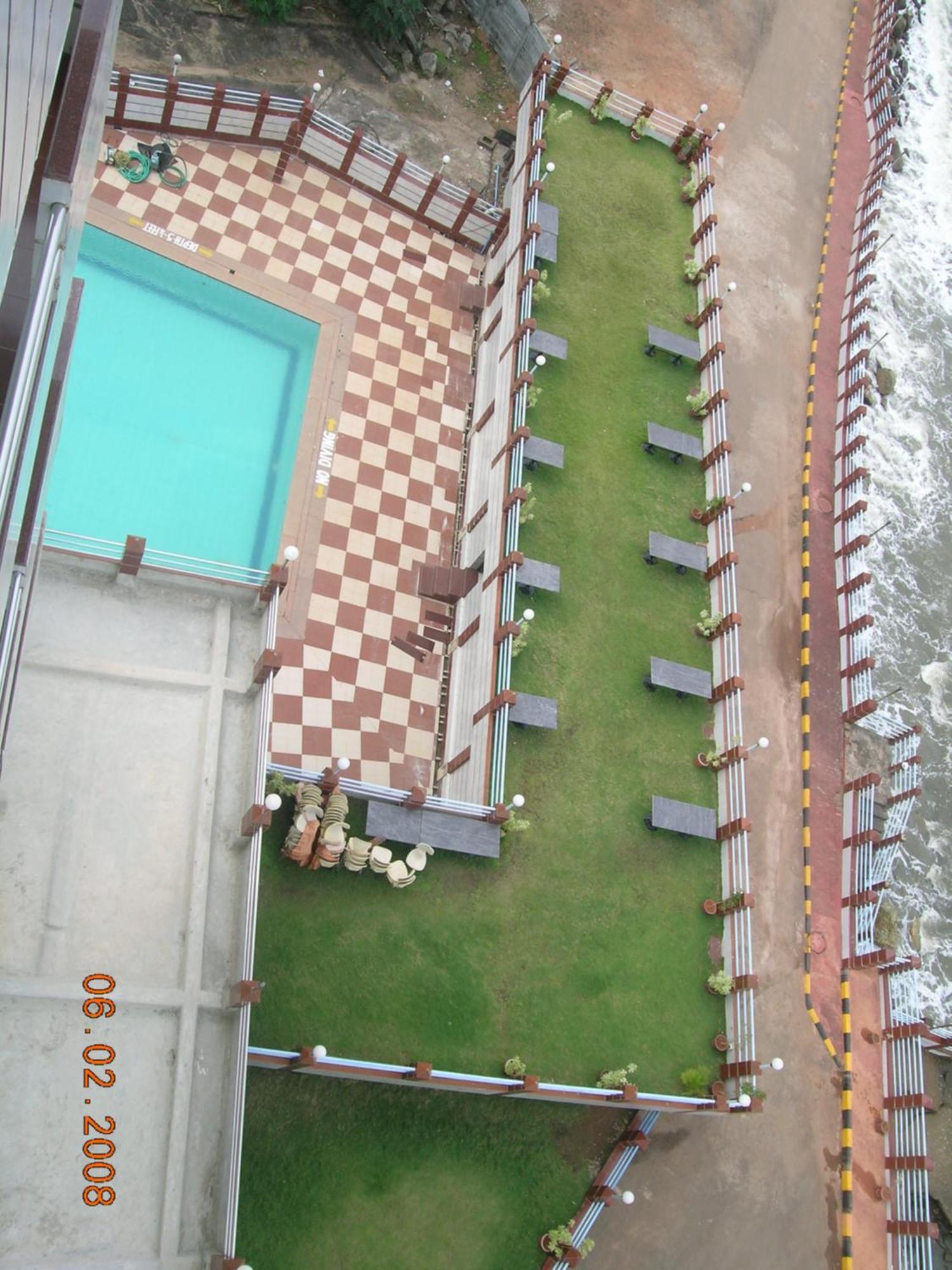 Hotel Rns Residency Sea View Māvalli Esterno foto
