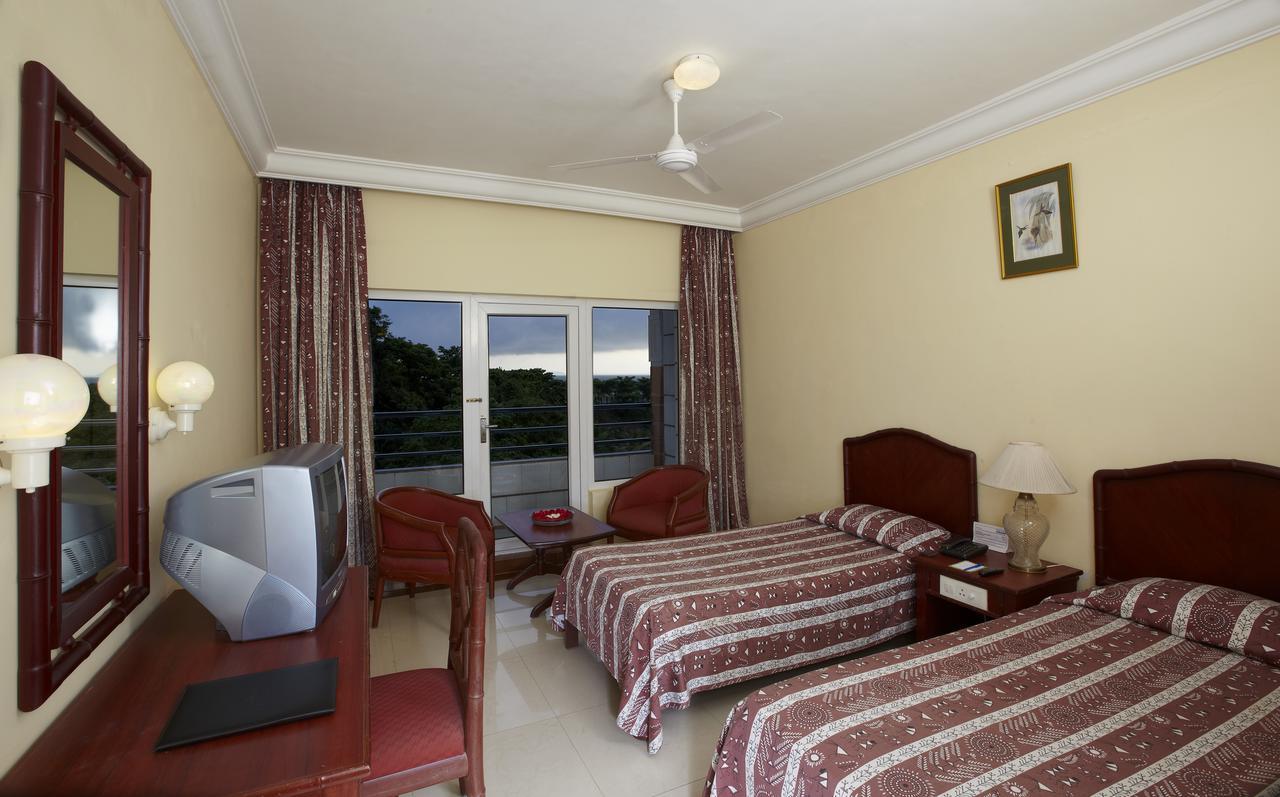 Hotel Rns Residency Sea View Māvalli Esterno foto